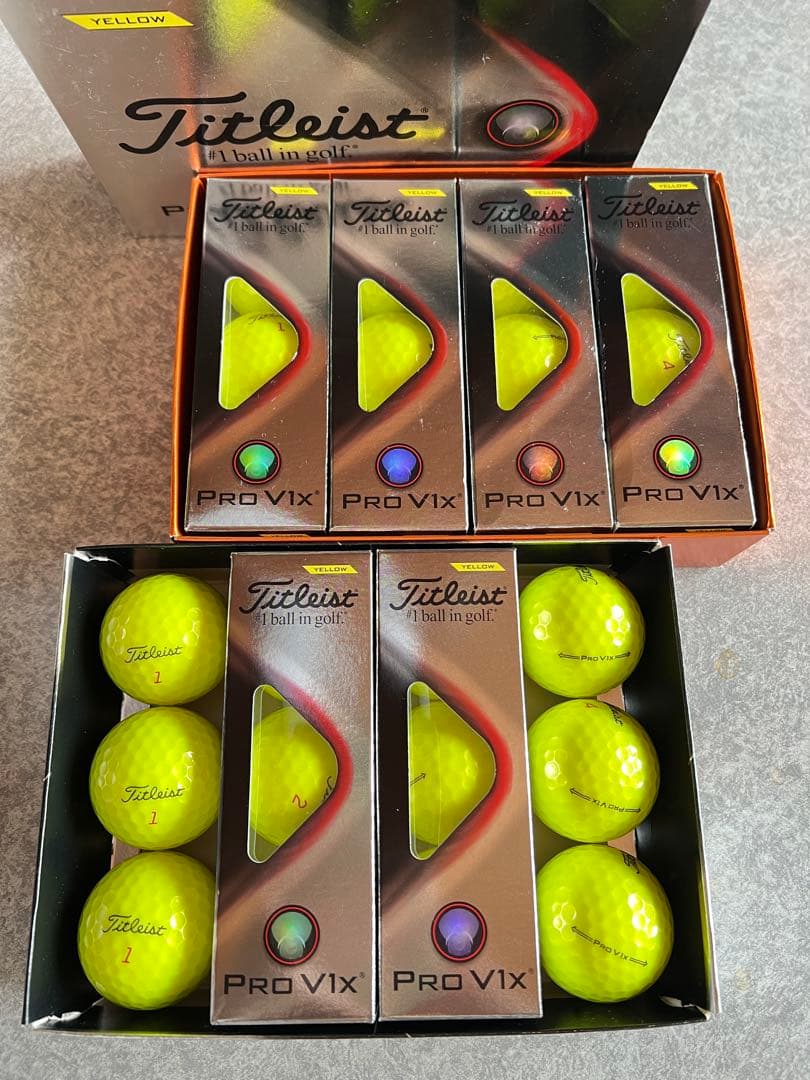 【新品】タイトリスト プロV1X2ダース ＋ スコッティキャメロン グリップ付