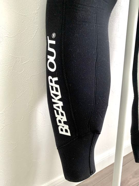美品　BREAKER OUT レディース　オーダーメイド　ウェットスーツ