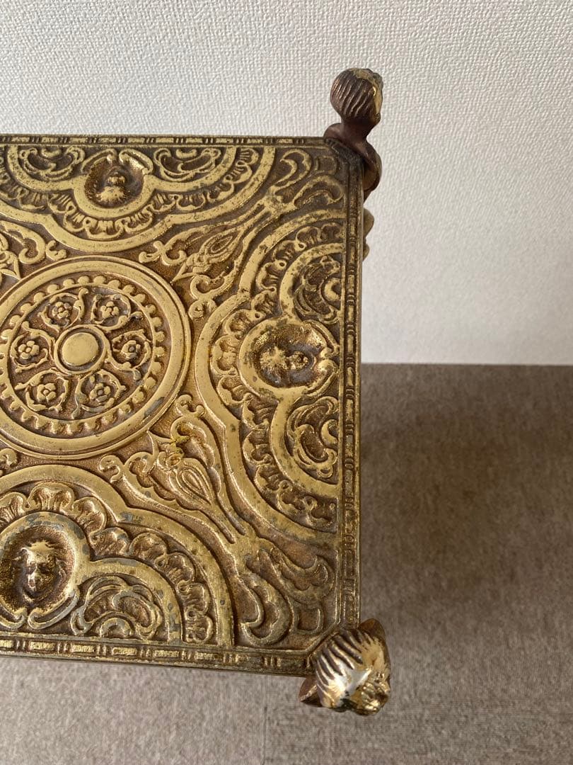 【年内在庫処分値下げ】ビンテージ3段ラック　装飾品　真鍮【現状お渡し】