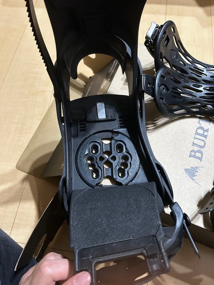 Burton ブラック バインディング　カーテルx