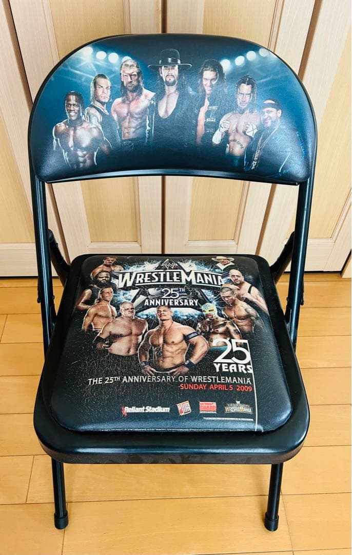 【激レア！】WWE レッスルマニア25 大会記念 非売品 パイプイス WWF