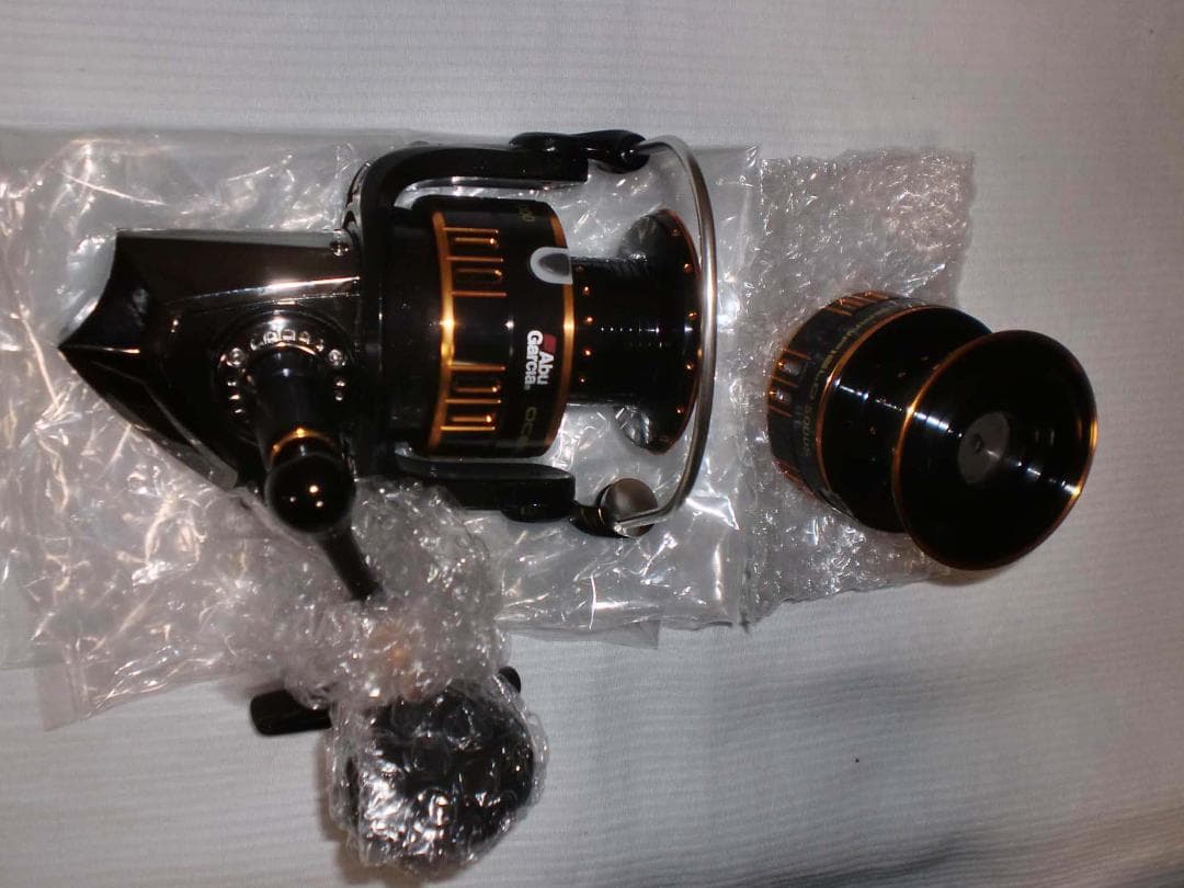 アブガルシア　オーシャンフィールド≪５０００／５０００Ｓ≫浅溝スプール付き　新品