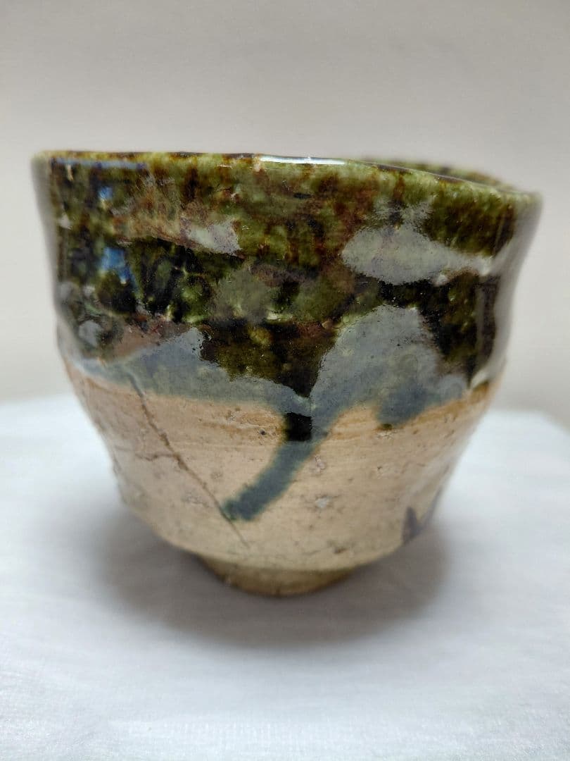 織部焼茶碗　緑釉　鉄絵　茶道具