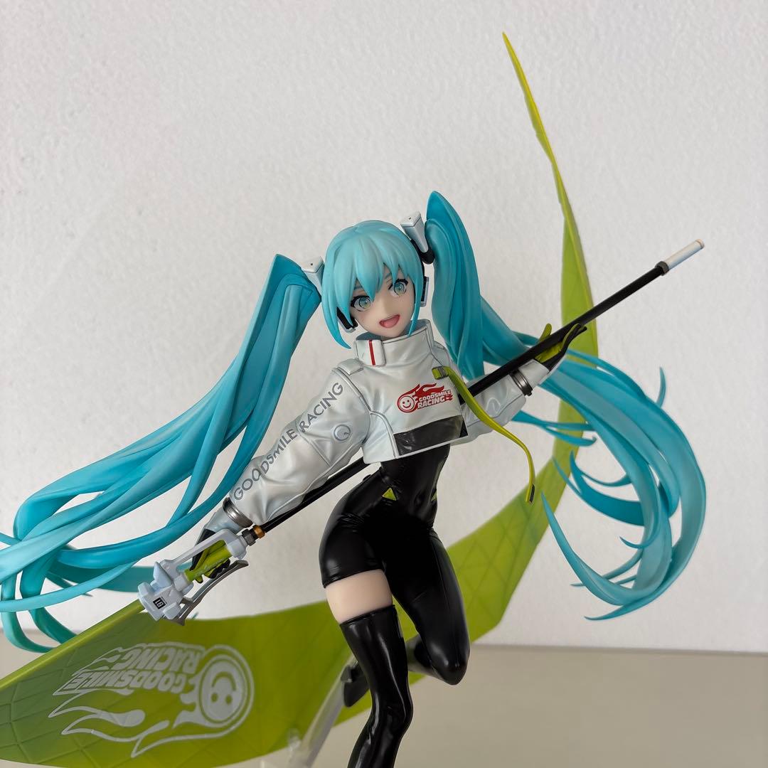 初音ミク GTプロジェクト レーシングミク2022Ver.1/7 フィギュア