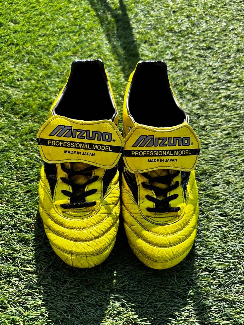 ミズノ　モレリア2 30周年モデル　26.0㎝