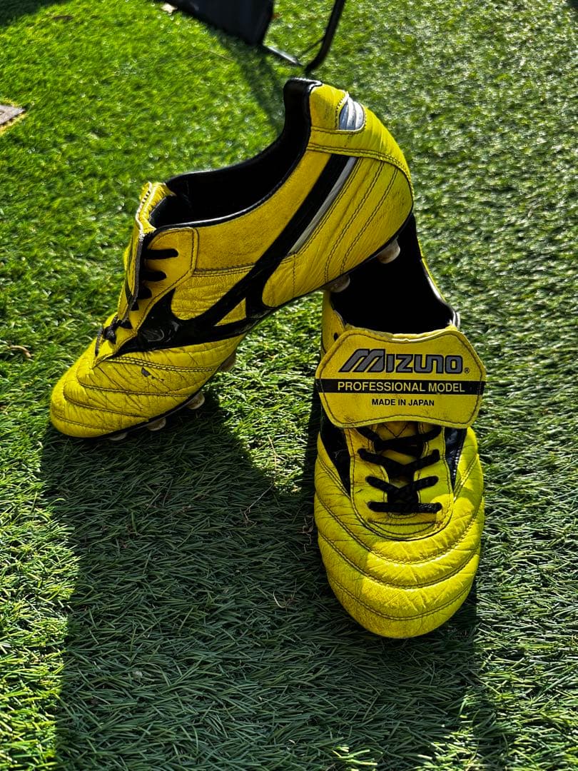ミズノ　モレリア2 30周年モデル　26.0㎝