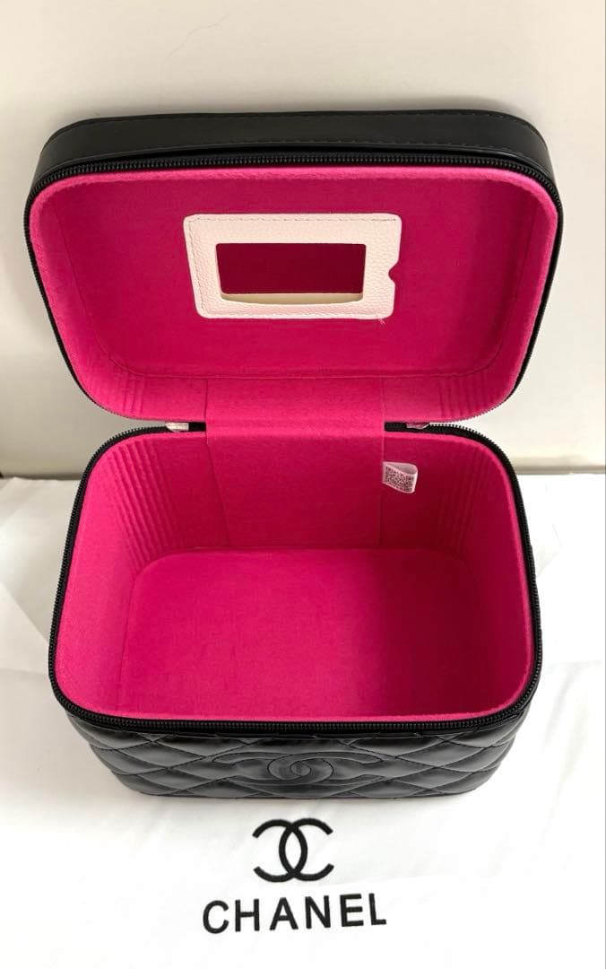 シャネル　バニティポーチ　メイクポーチ　ノベルティ