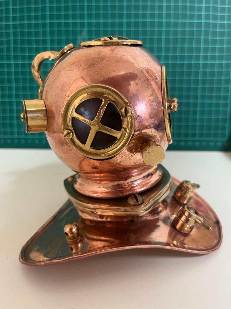 ダイバーズヘルメット　中古　ジャンク　ディズニー　海底2万マイル