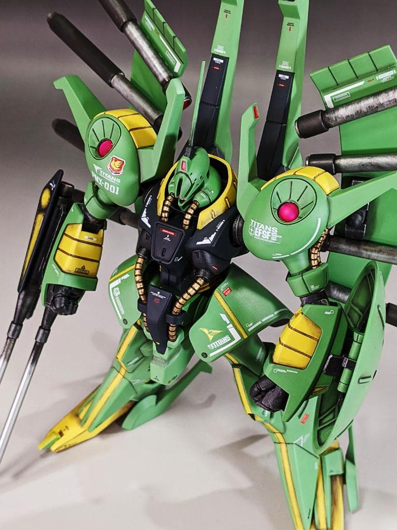 プラモデル　HG パラスアテネ（機動戦士Zガンダム）組立塗装済
