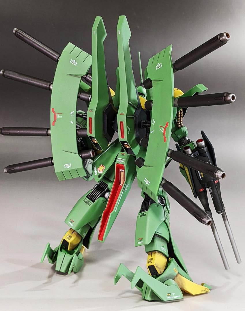 プラモデル　HG パラスアテネ（機動戦士Zガンダム）組立塗装済