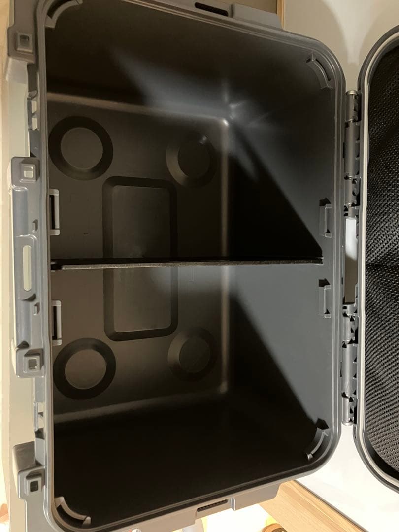 YETI イエティ　ロードアウト　ゴーボックス30