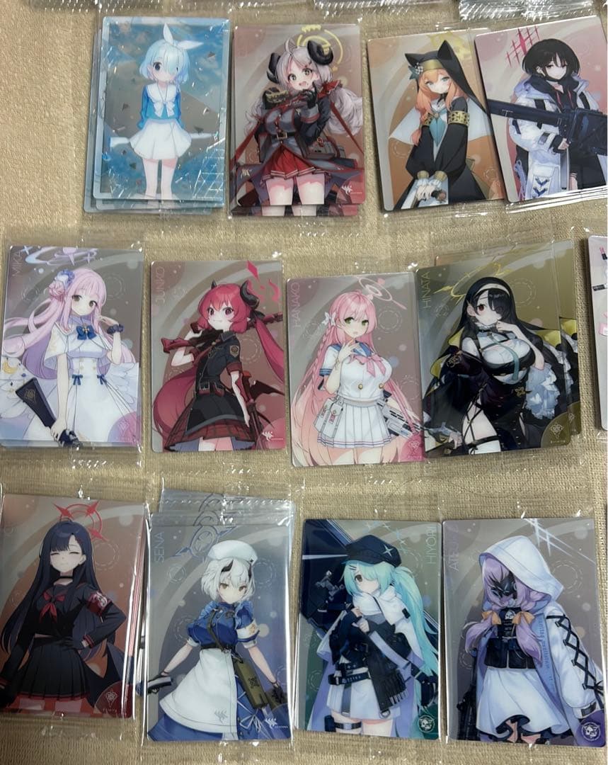 ブルーアーカイブ ブルアカ ウエハース カード バラ売り⭕️