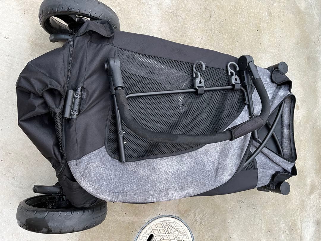 グレー メッシュ窓付き ペットカート　大型犬　多頭飼