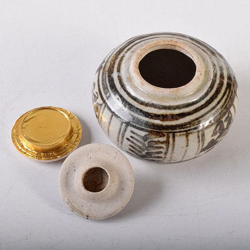 タイ古陶磁　スンコロク　宋胡録　香合　蓋物　時代箱　V　R8148