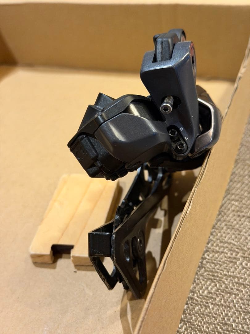 シマノ ULTEGRA(アルテグラ）Di2 RD-R8050 リアディレーラー