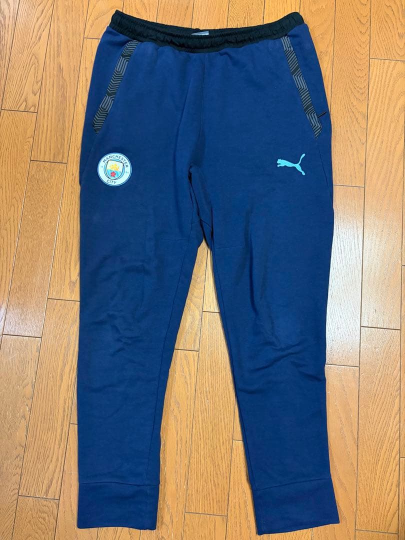マンチェスターシティ　トレーニングスエット　上下セット　Lサイズ