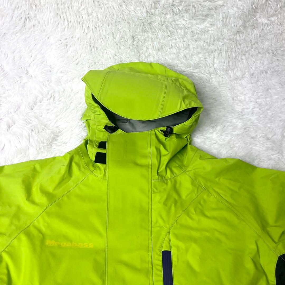 【極美品】 未使用級 メガバス 335068 アクション レインウェア Sサイズ