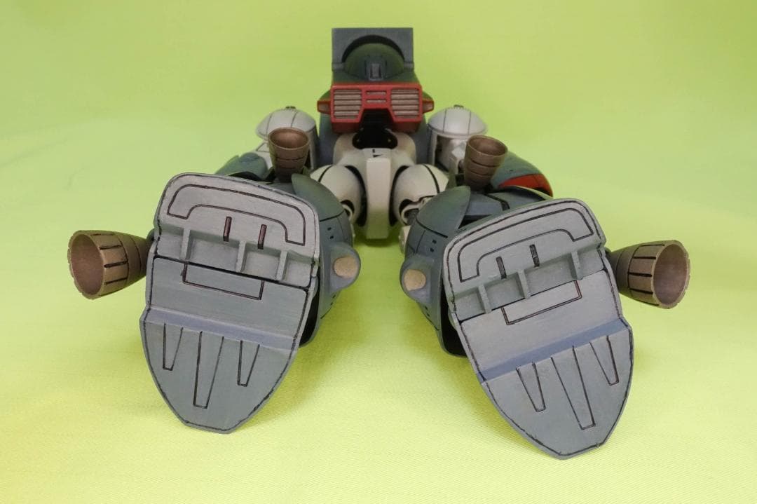 【全塗装完成品】1/100　ラウンド・バーニアン・バイファム ／整備ハンガー付