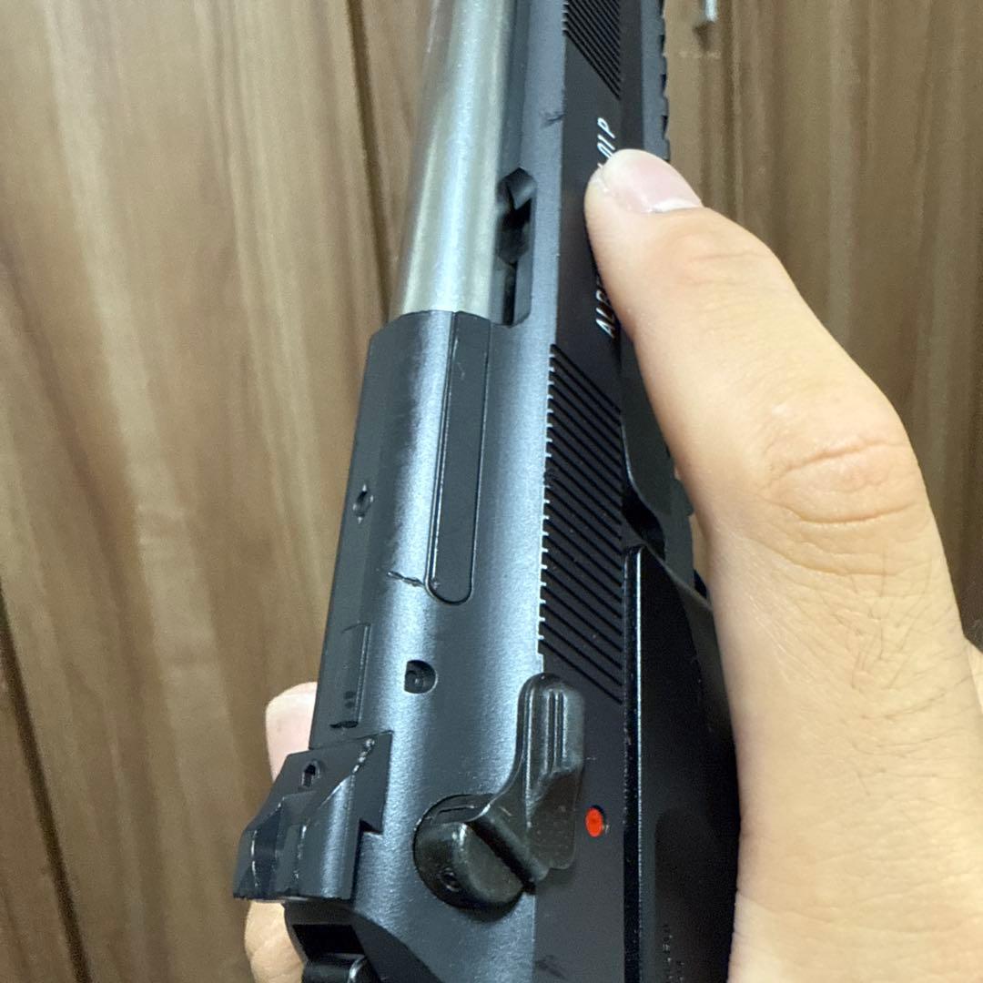 東京マルイガスブローバックバイオハザード アルバート.W.モデル 01P