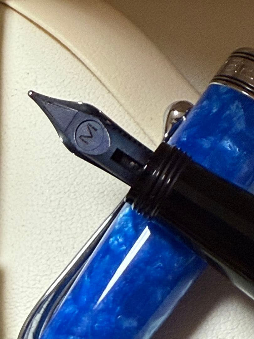 中古　万年筆　アウロラ　アクア　M