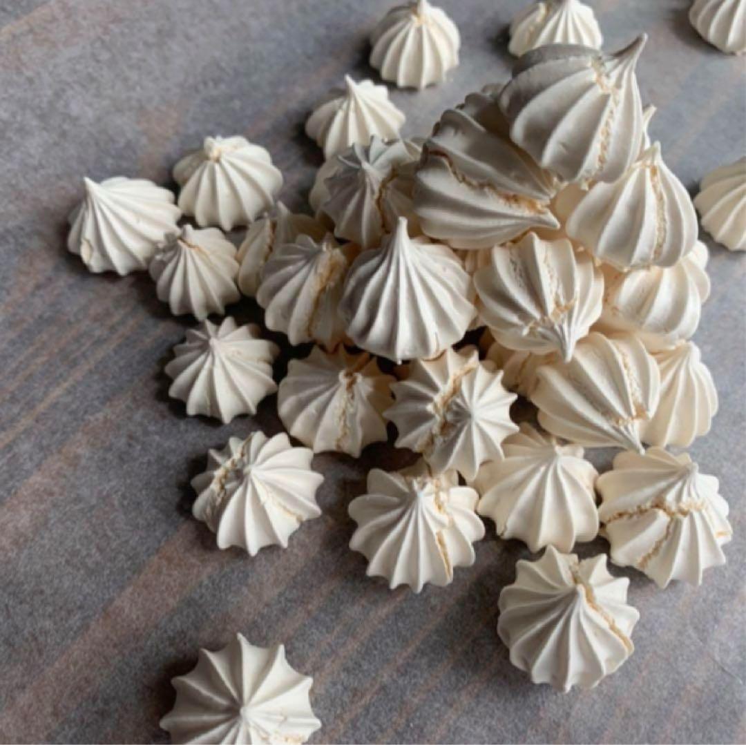 なぎちゃんメレンゲりんご蜜、プレーン、 ゆず、ホワイトチョコ、抹茶、レモン