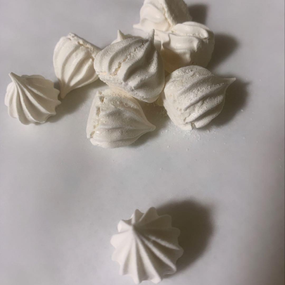 なぎちゃんメレンゲりんご蜜、プレーン、 ゆず、ホワイトチョコ、抹茶、レモン