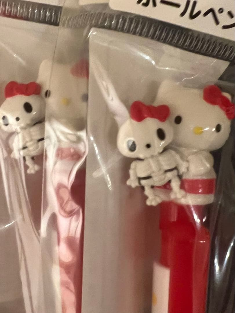 激レア　希少　赤黒5本ずつ10本セット　ハローキティ×柔道整復師　ボールペン