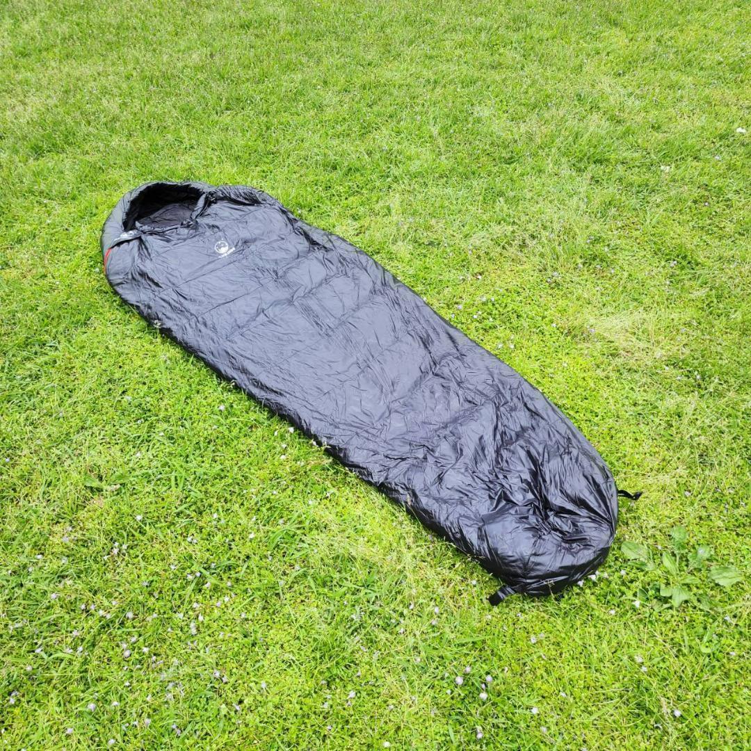 ✨後悔しない寝袋選び✨アウトドア　マミー型寝袋　ダウンシュラ　ブラック　400g