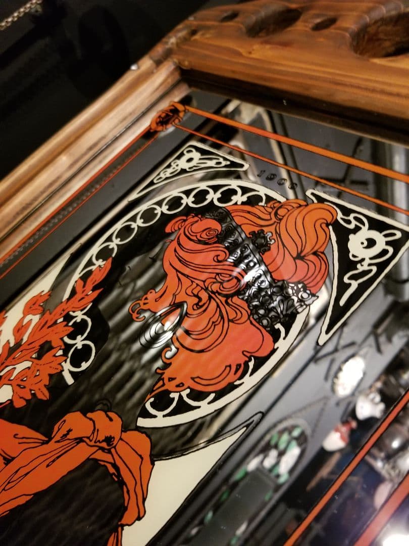 ヴィンテージ　木製　透かし彫り　額装飾　ミュシャ　ノスタルジア　アート　ミラー