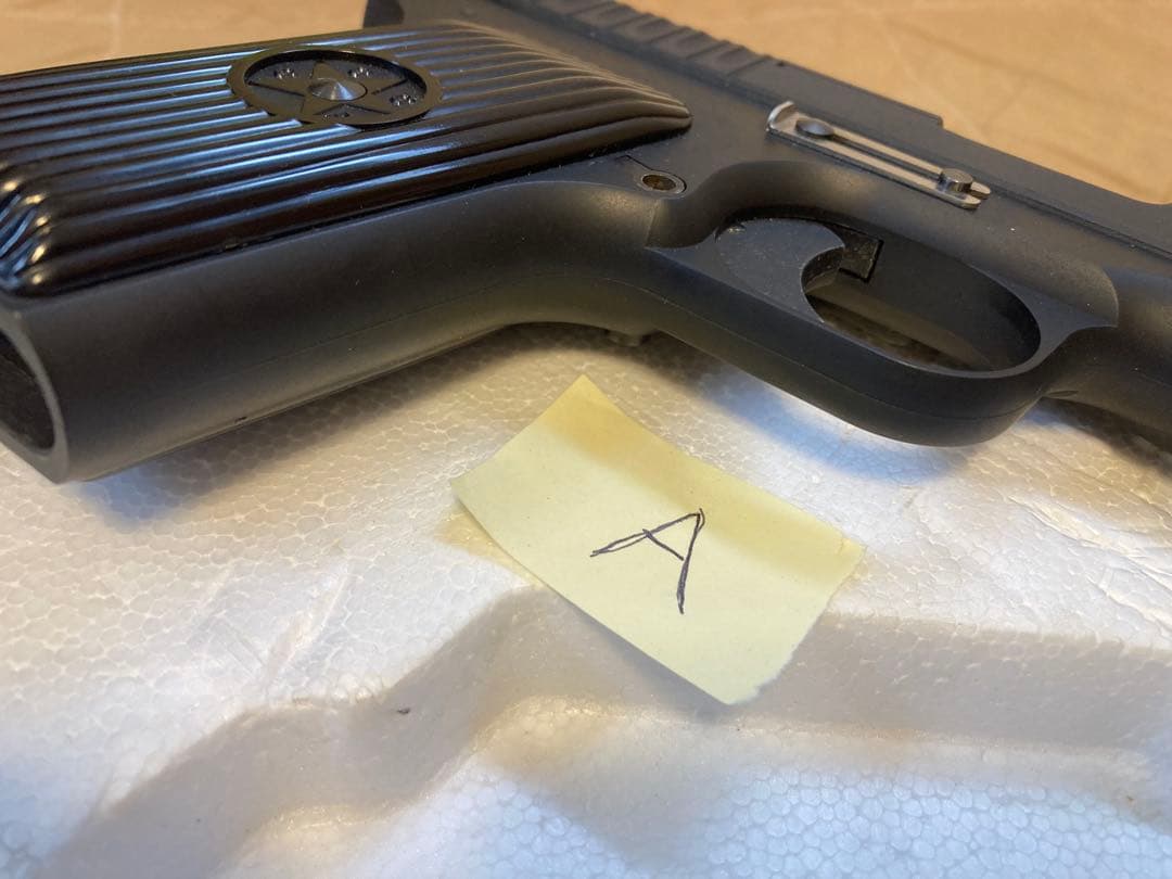 太*ン様 【トカレフ好きの方へ】 ジャンク品 2点セット