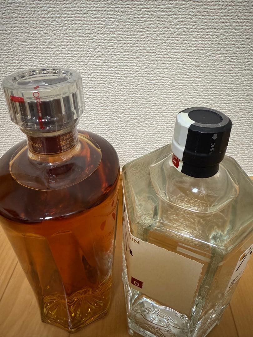  ウイスキー & Roku ジン セット