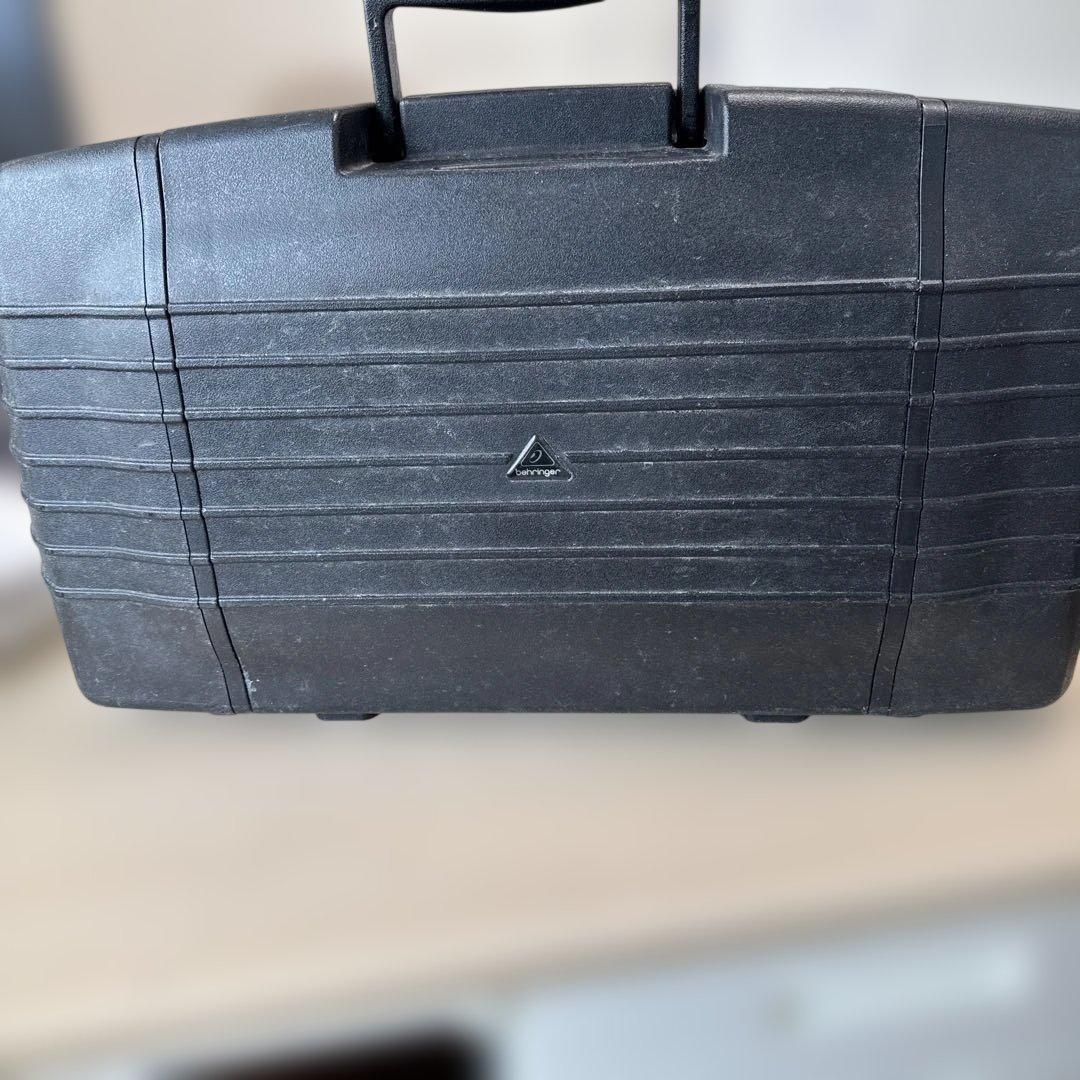 Behringer EUROPORT PPA200 ポータブルPAシステム