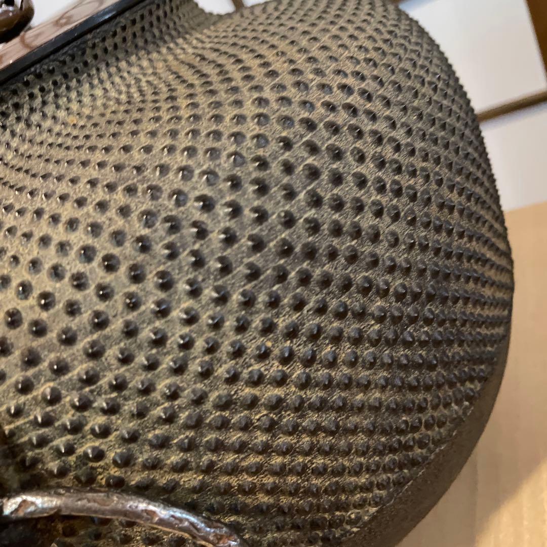 釜師【門脇 喜平】(造)の『霰 繰口丸釜』共箱 茶道具「釜」