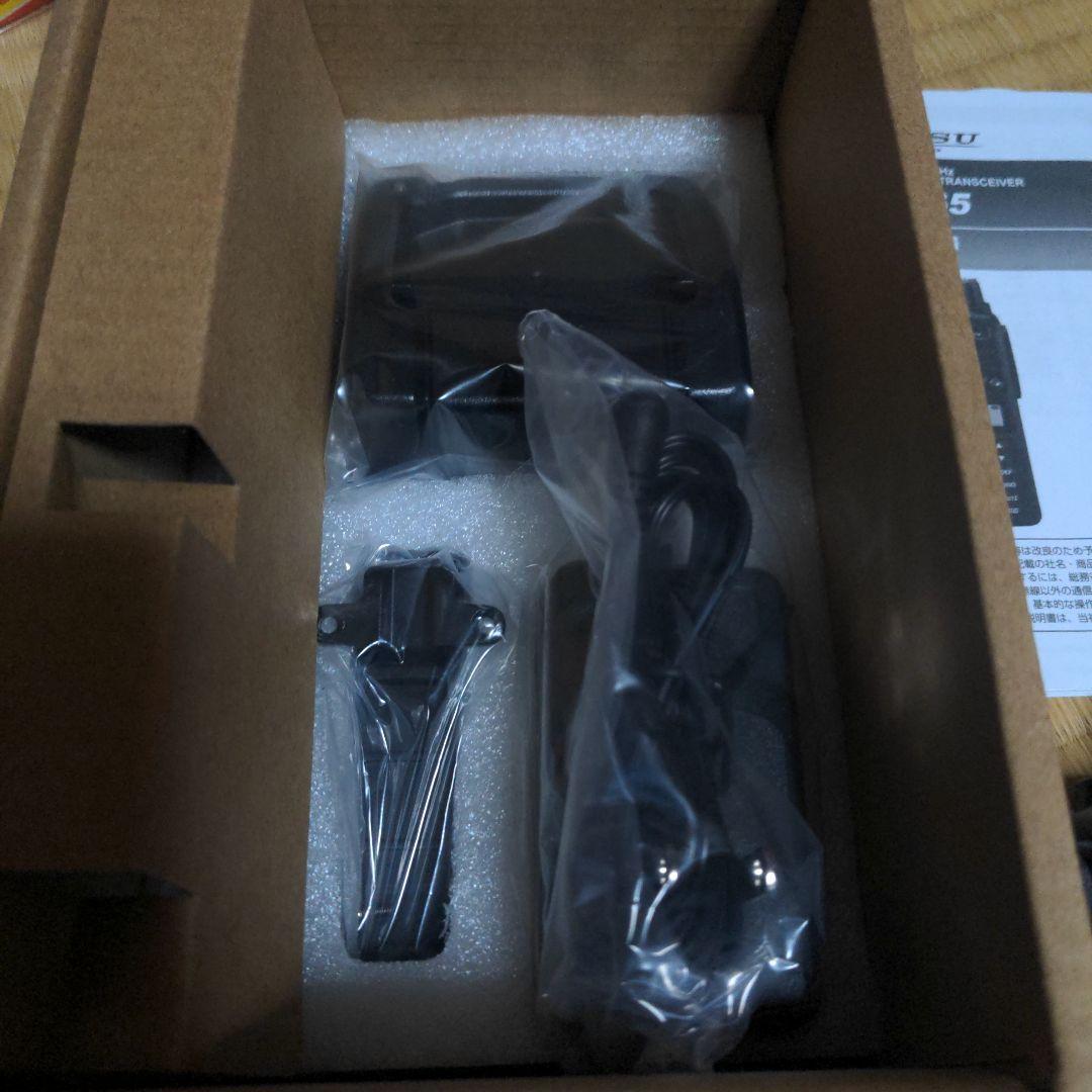 YAESU FT-65 デュアルバンドトランシーバー