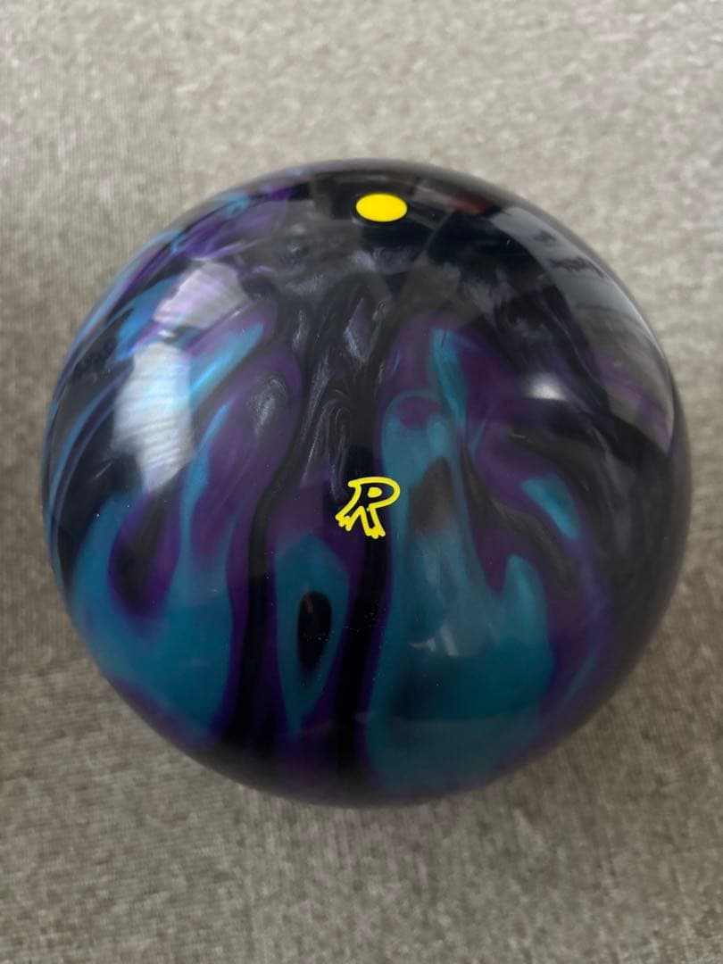 新品 15ポンド NO DOUBT ノーダウト ラディカル ボウリング