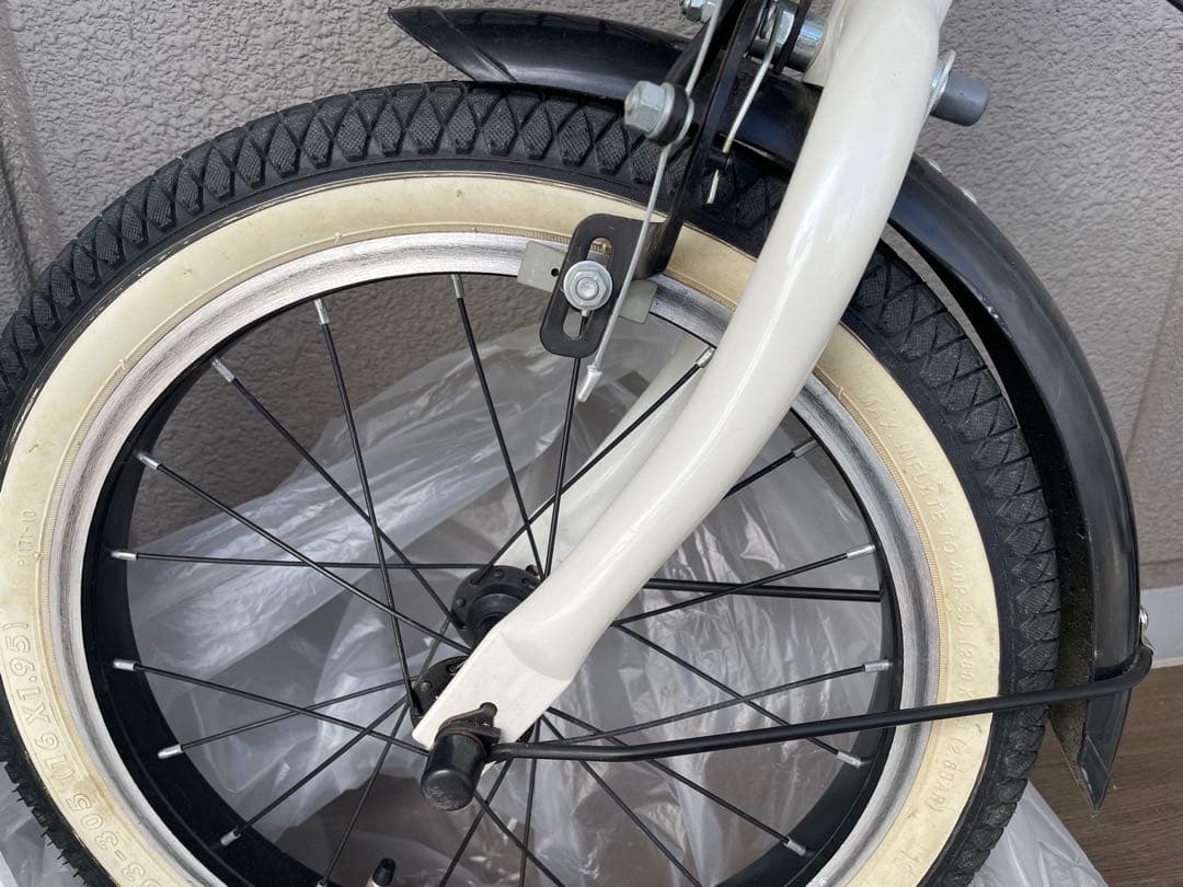 Alfa Romeo キッズ自転車 ホワイト　16インチ