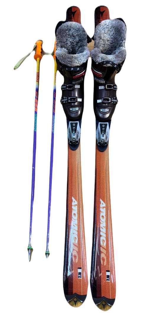 DOLOMITEドロミテのブーツ とAtomic スキー板とストックの３点セット