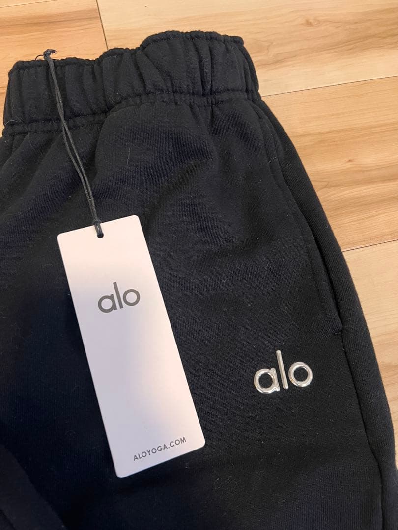 alo yoga アコレードストレート レッグスウェットパンツM