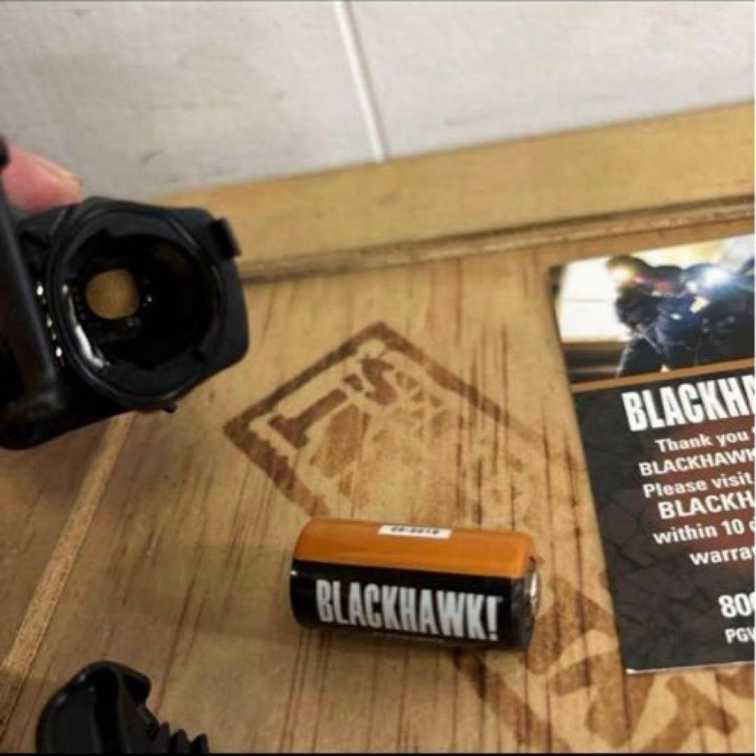 未使用品　米軍　USA製 BLACKHAWK XIPHOS NT ウェポンライト
