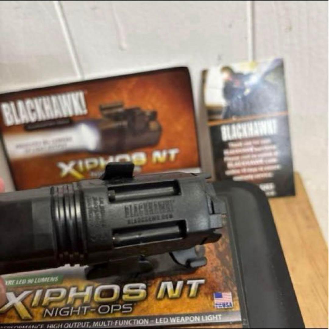 未使用品　米軍　USA製 BLACKHAWK XIPHOS NT ウェポンライト