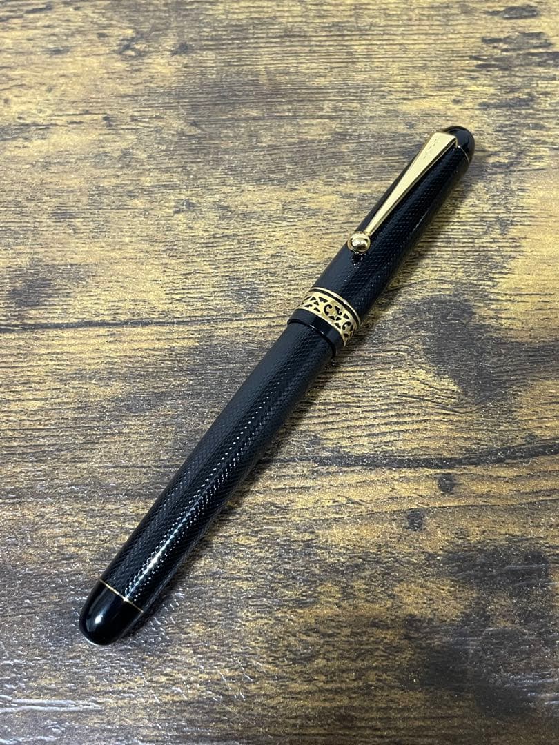 未使用　1983年製　パイロット　創業65周年記念　シリアルナンバー　M 万年筆