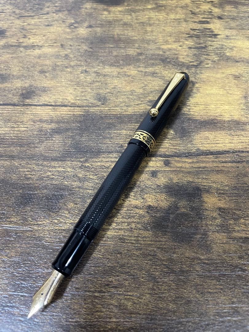 未使用　1983年製　パイロット　創業65周年記念　シリアルナンバー　M 万年筆