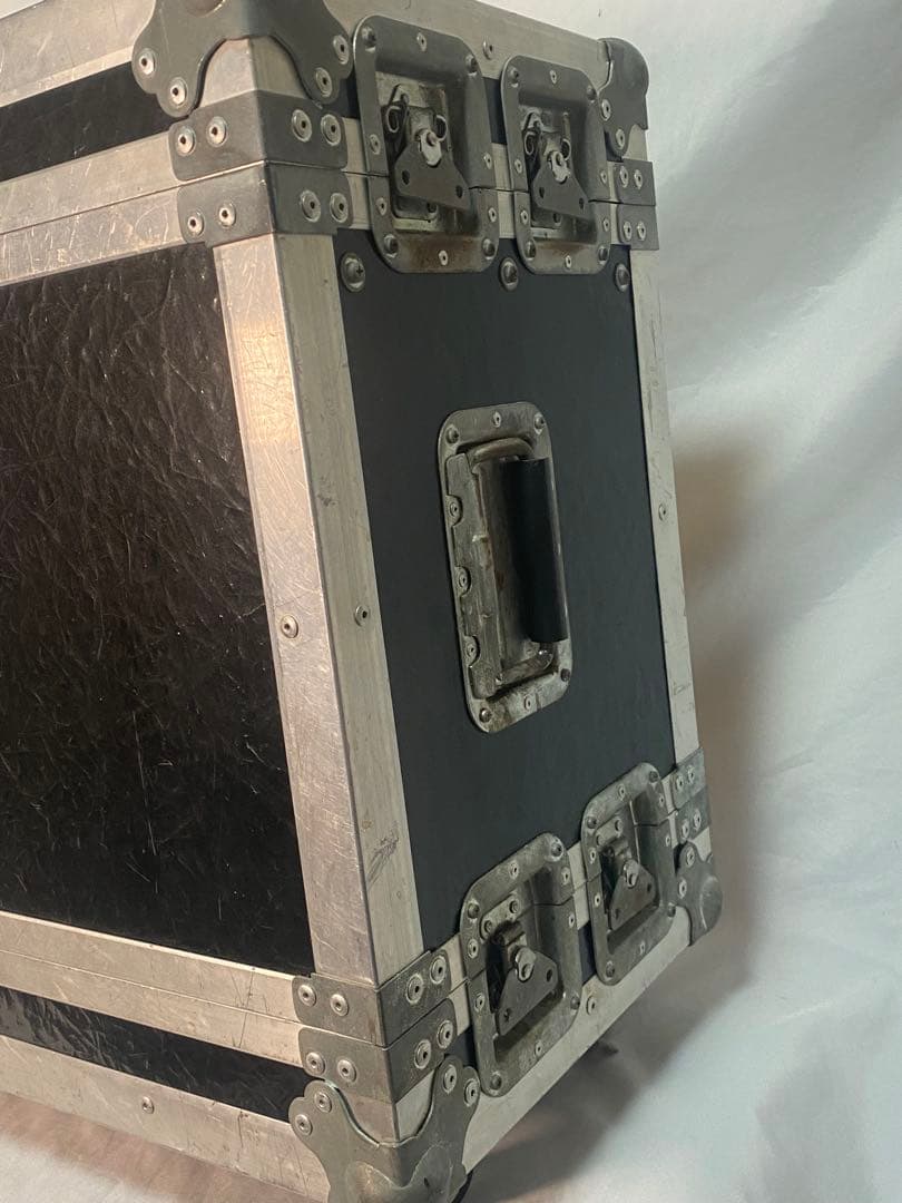 2786❣️ ARMOR ( アルモア ) 7Uラックケース　キャスター付き