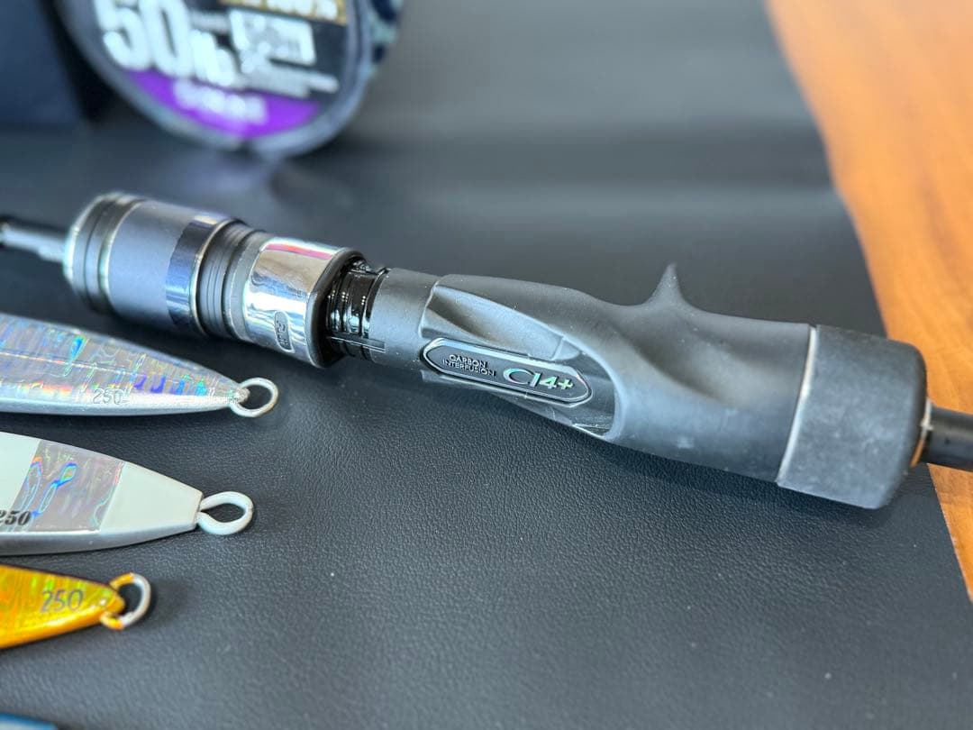 【青物・フルセット】OCEA JIGGER F CUSTOM 2000NRHG