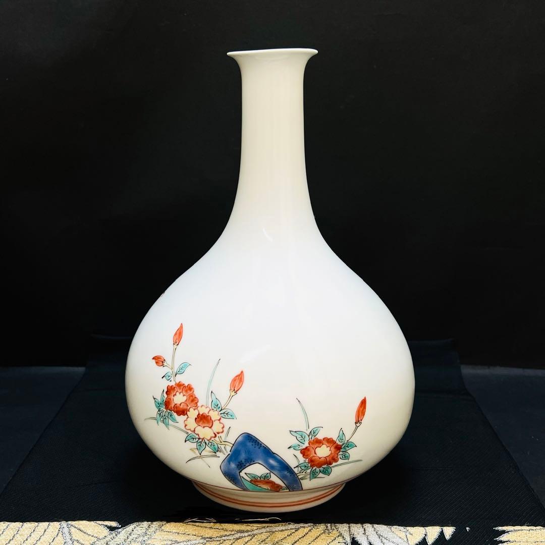 人間国宝　十二代柿右衛門作　赤絵の伝統岩に錦梅双鳳凰文　大花瓶　壺花器　本物保証