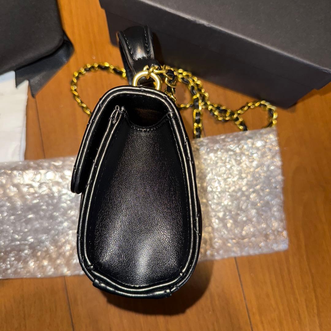 CHANEL ブラック キルティング　ミニバッグ　ノベルティ