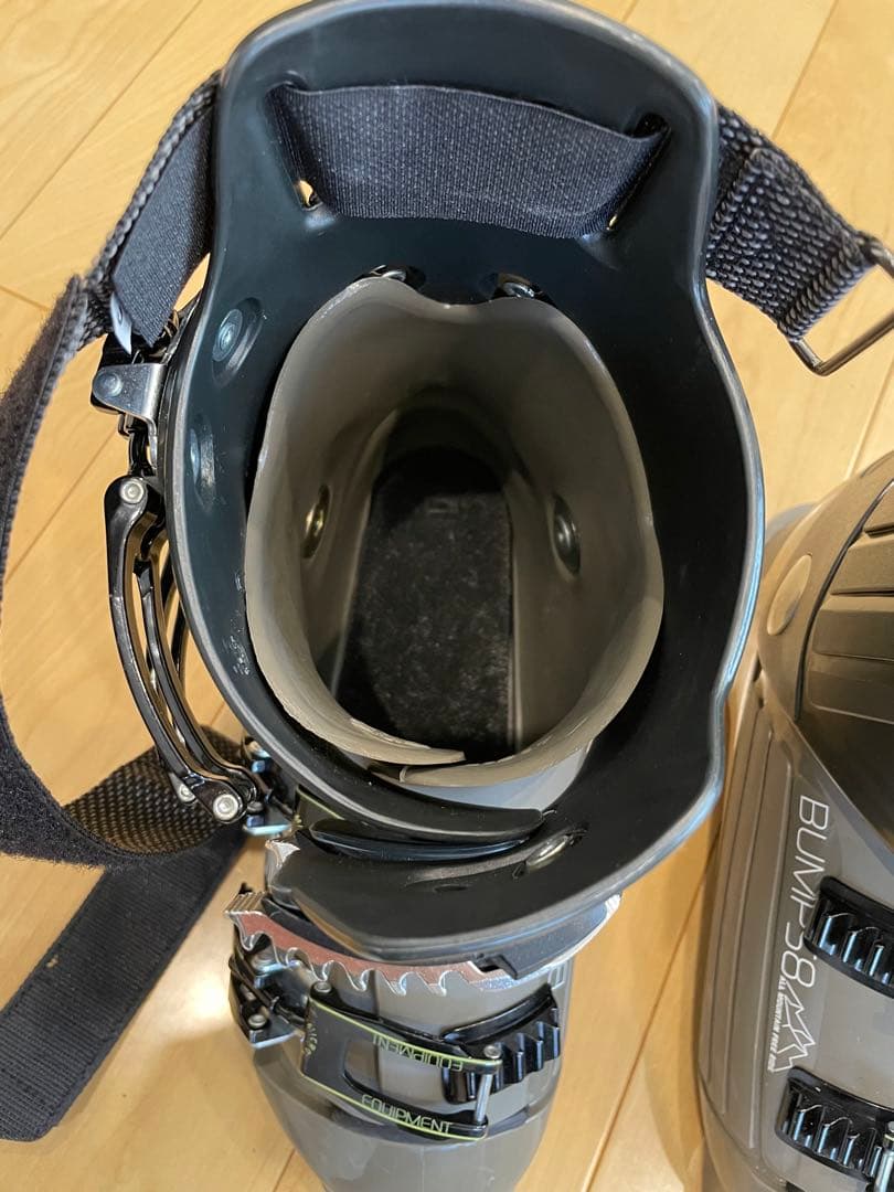 BUMPS8 GENスキーブーツ 23.5センチ