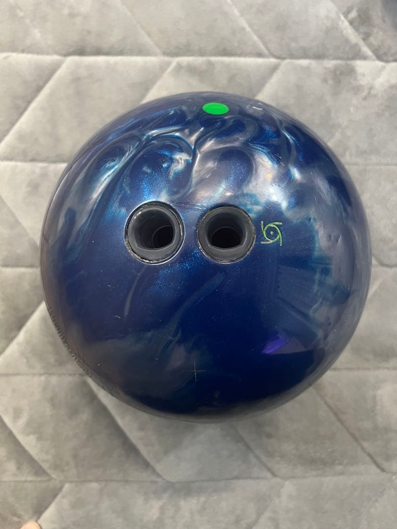 STORM ROAD WARRIOR ボウリングボール　15ポンド