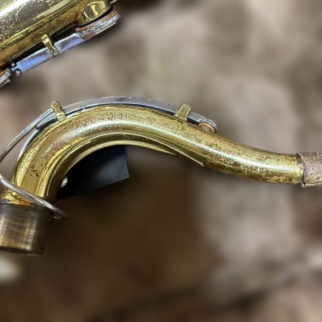 ベルグラーセンのテナー・サックスとケース