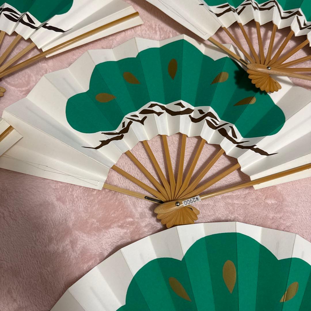 郷土芸能扇子 8本セット 緑と白　松づくし